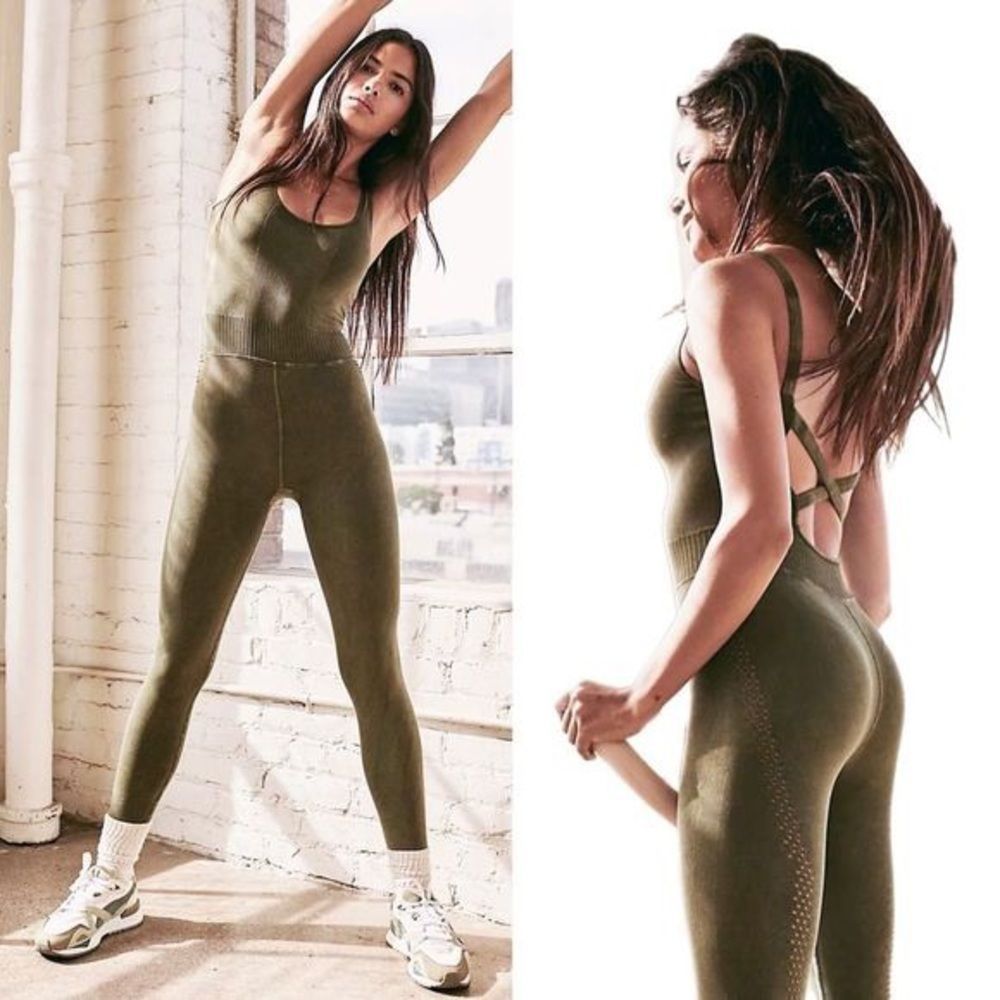 ⚠️SOLD-OUT✅9/4/23⚠️Free People Movement Good Karma Onesie - Picture 2 of 12